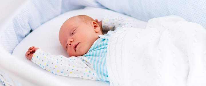 fluctueren Bewijzen Uitvoerder Veilig slapen voor babys: checklist met tips! Veiligheid babykamer