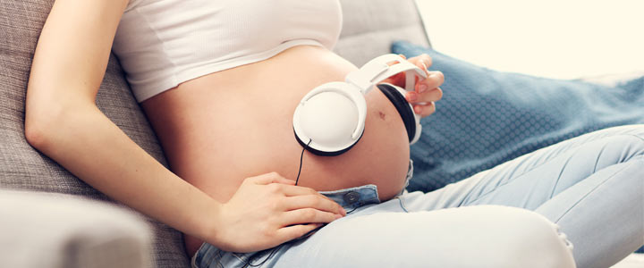 Isoleren Een centrale tool die een belangrijke rol speelt Beschrijven Maak je baby in je buik gelukkig met zingen en muziek | ikbenZwanger